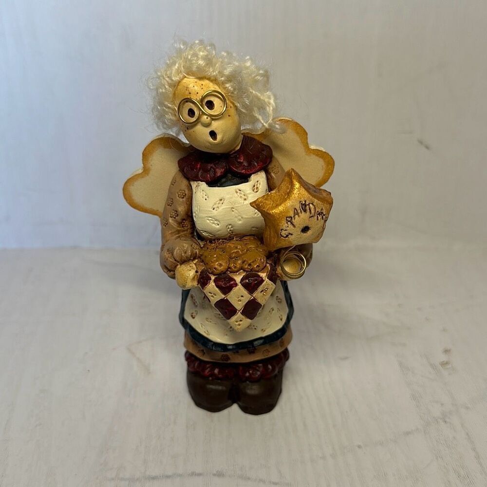 Hand Painted Limited Edition Figurine Grandma Diana 1268 of 5000‎